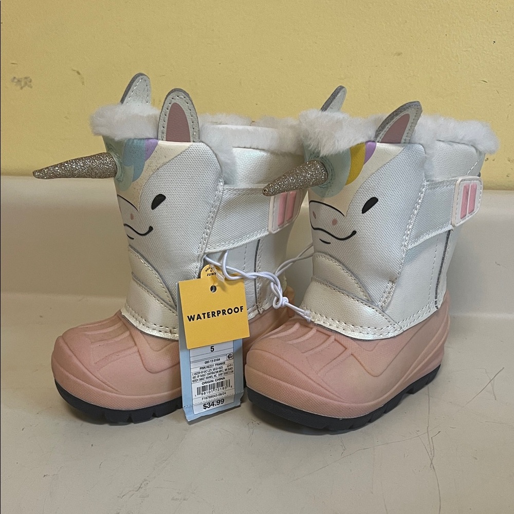 Cat & Jack Kids' Pink and Cream Waterproof Boots Size 5